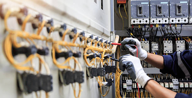 Professional Electrician technician working in Magnolia, TX